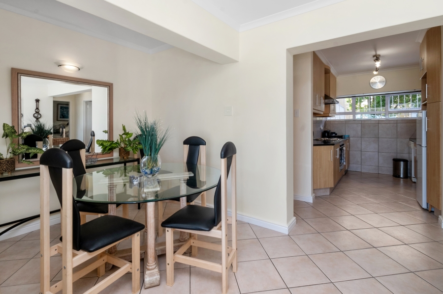 2 Bedroom Property for Sale in Camps Bay Western Cape